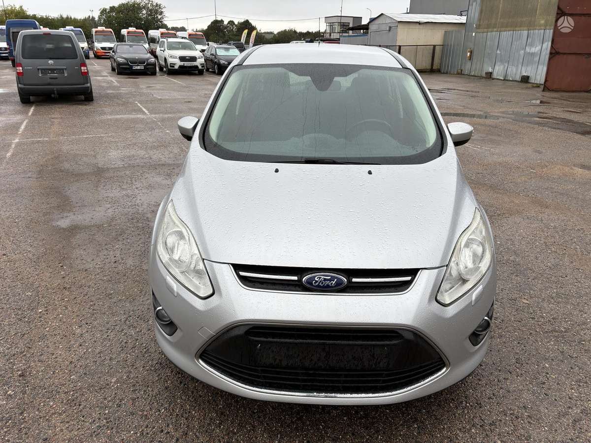 Ford Grand C-MAX - 8