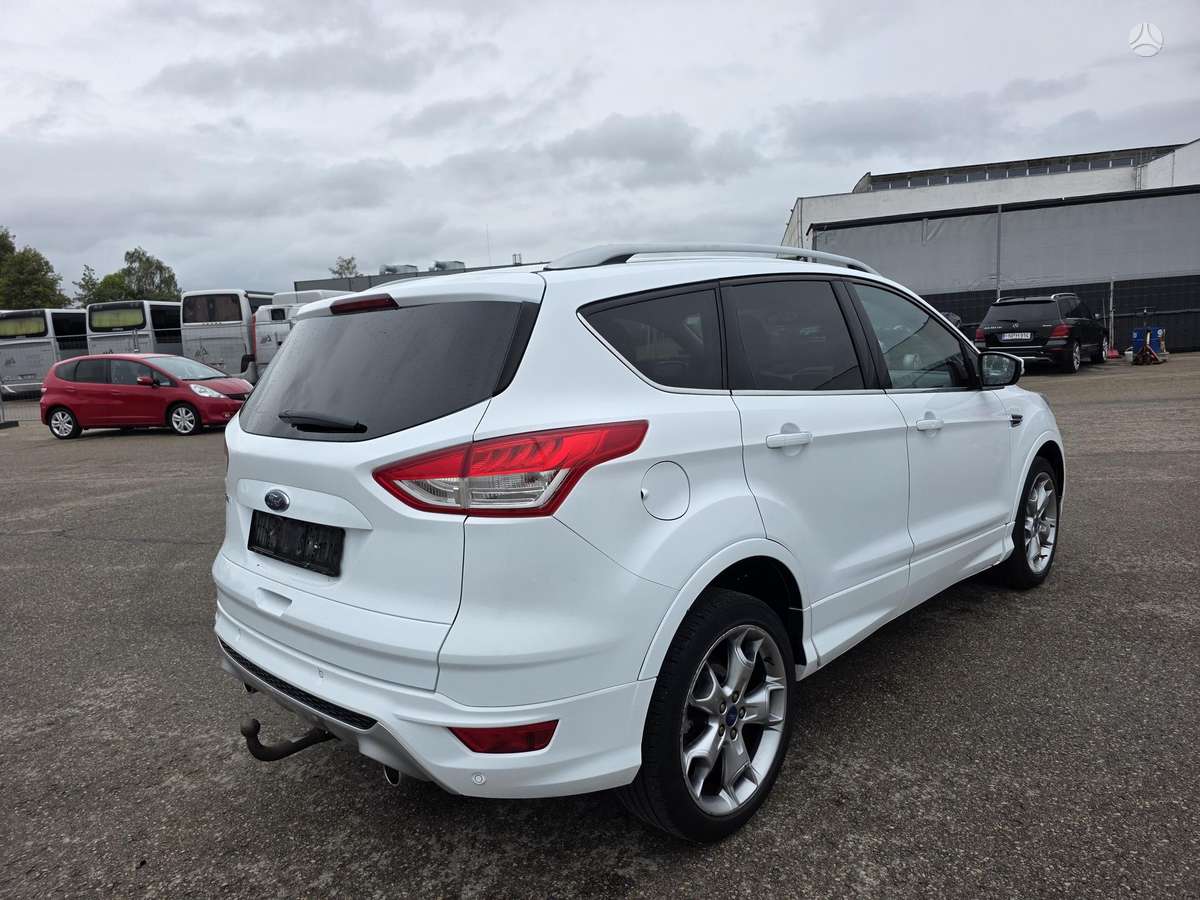 Ford Kuga - 11