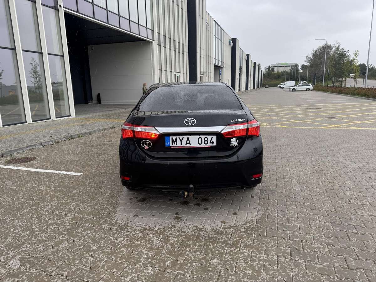 Toyota Corolla - 6