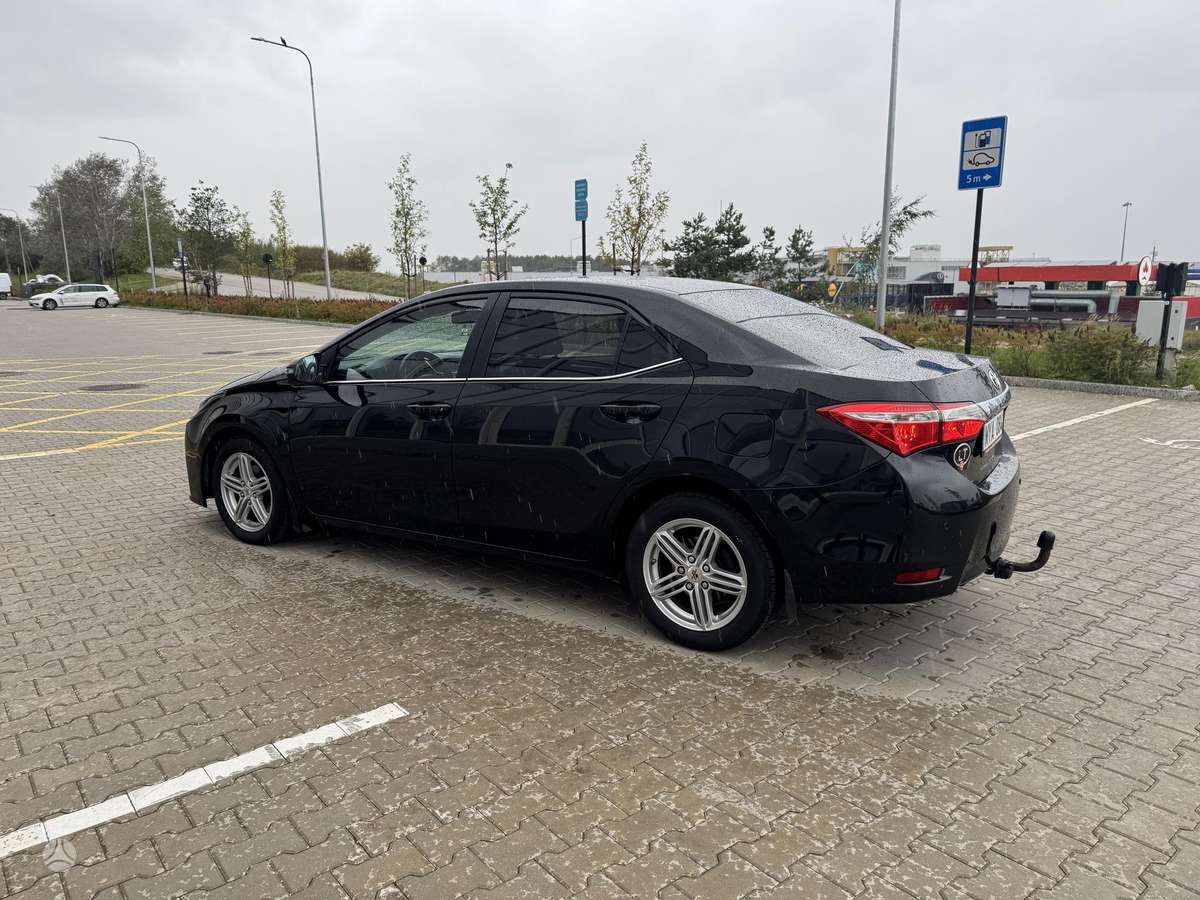 Toyota Corolla - 7