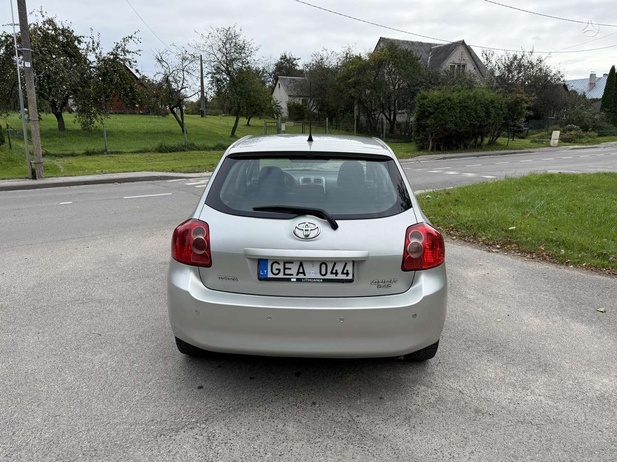 Toyota Auris - 4