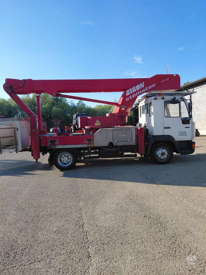 MAN Auto bokstelis, boom lift