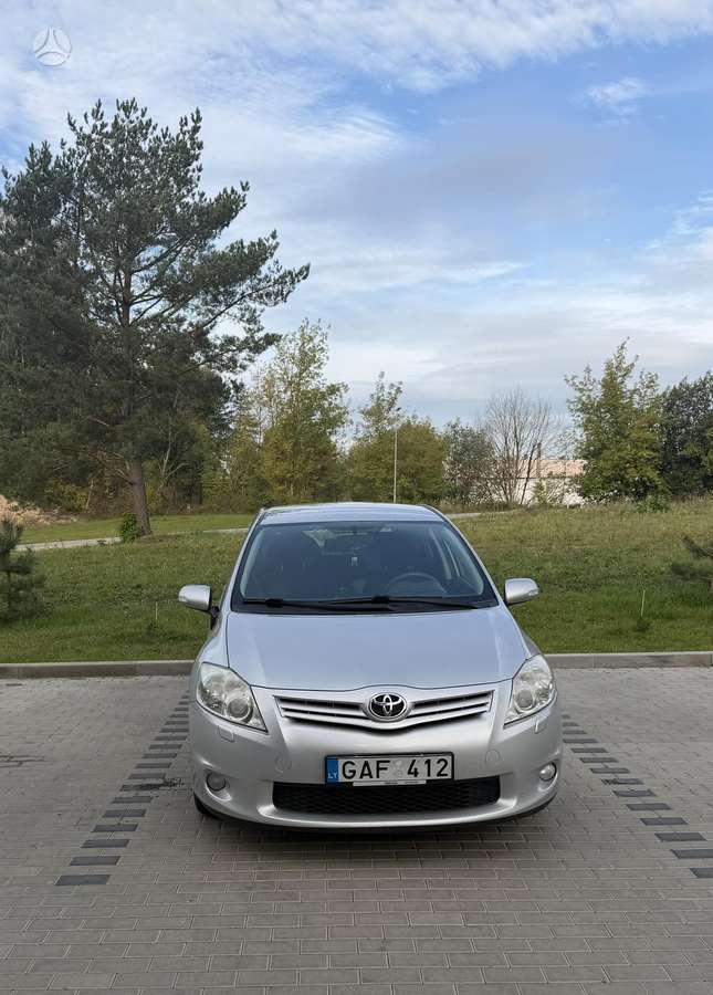 Toyota Auris - 2