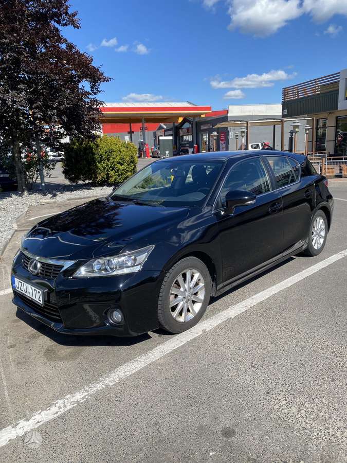 Lexus CT 200h - 1