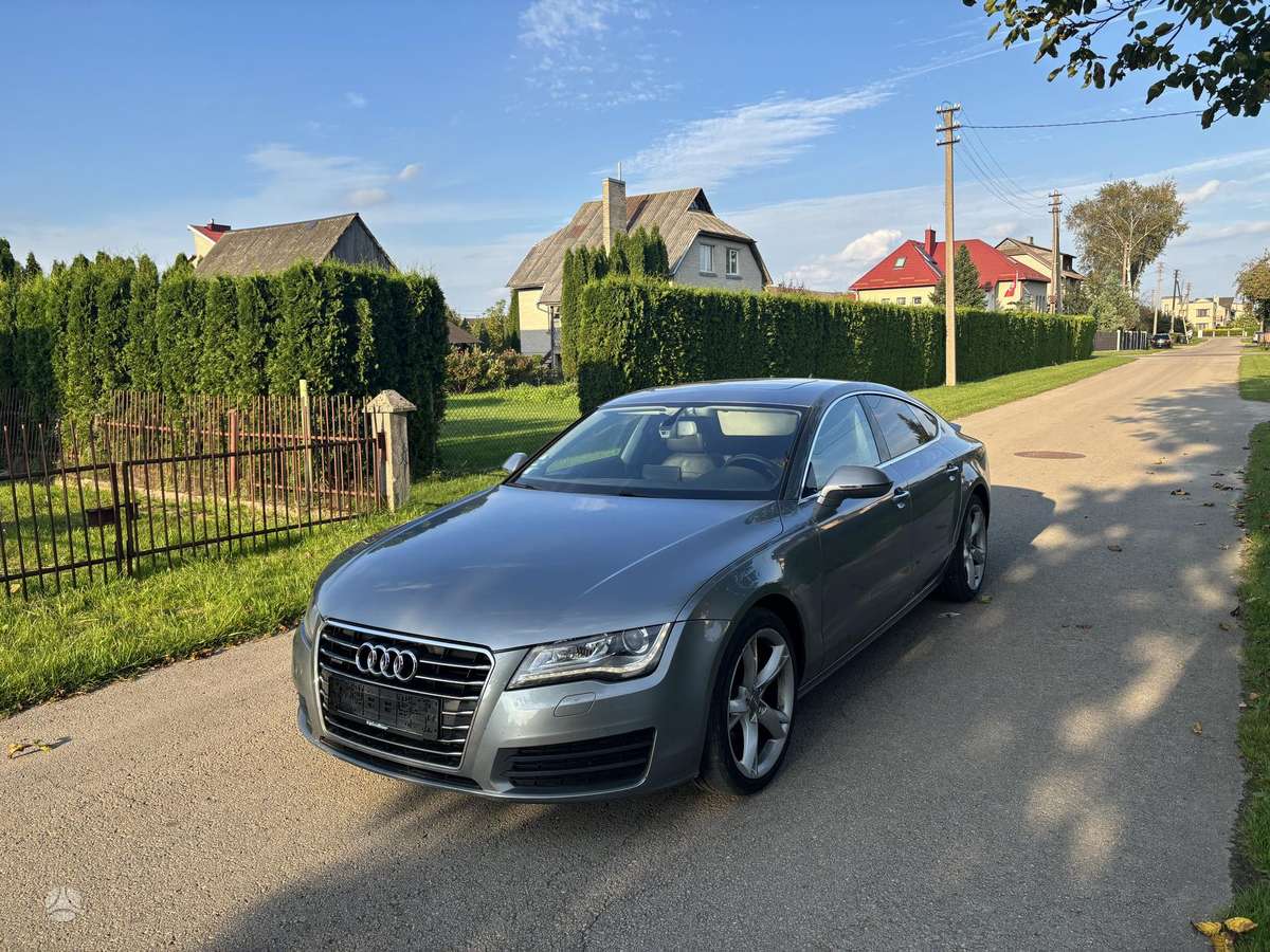 Audi A7 - 8
