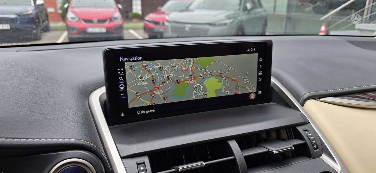 Lexus NX 300h - 9