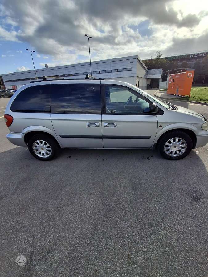 Chrysler Voyager, 2.8 l., Минивэн