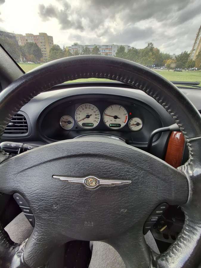 Chrysler Voyager - 8