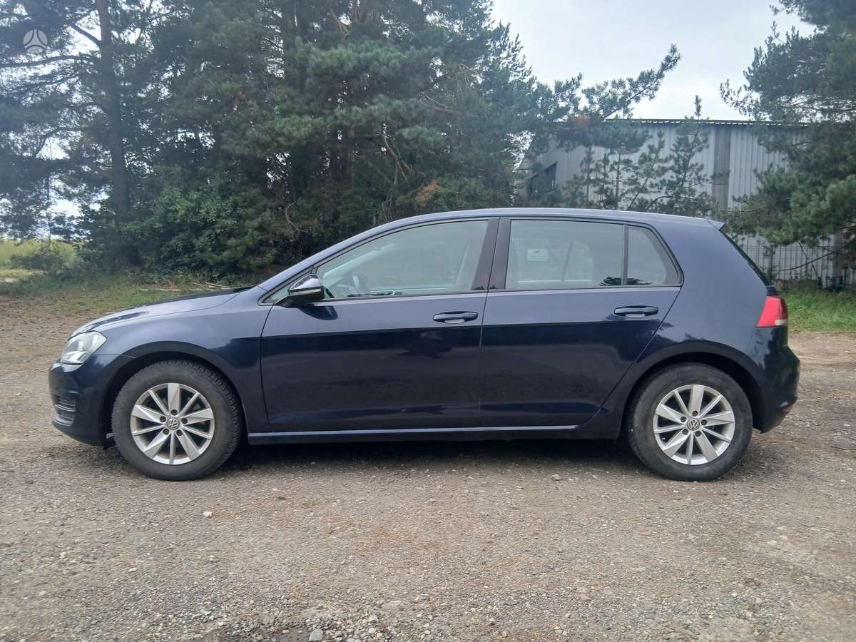 Volkswagen Golf - 4