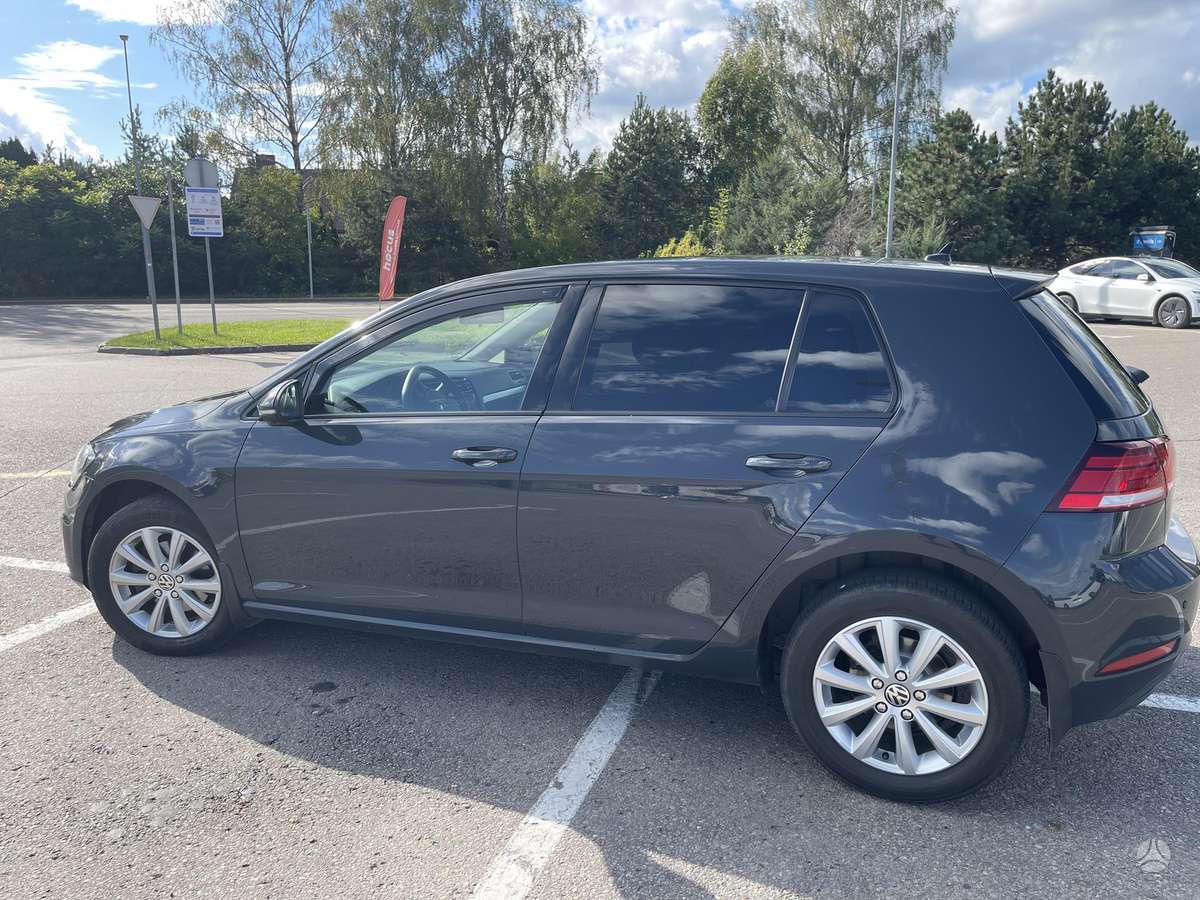 Volkswagen Golf - 3