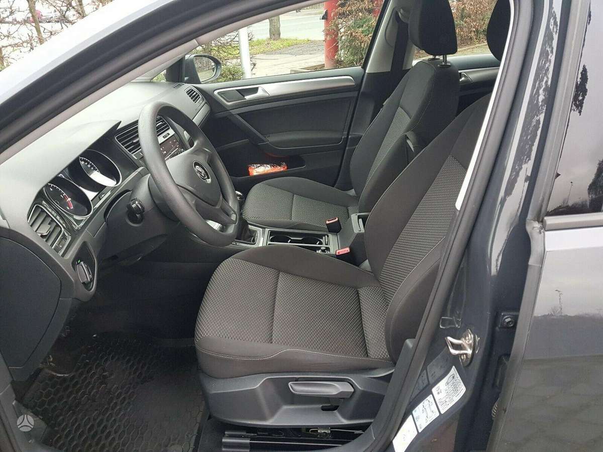 Volkswagen Golf - 7