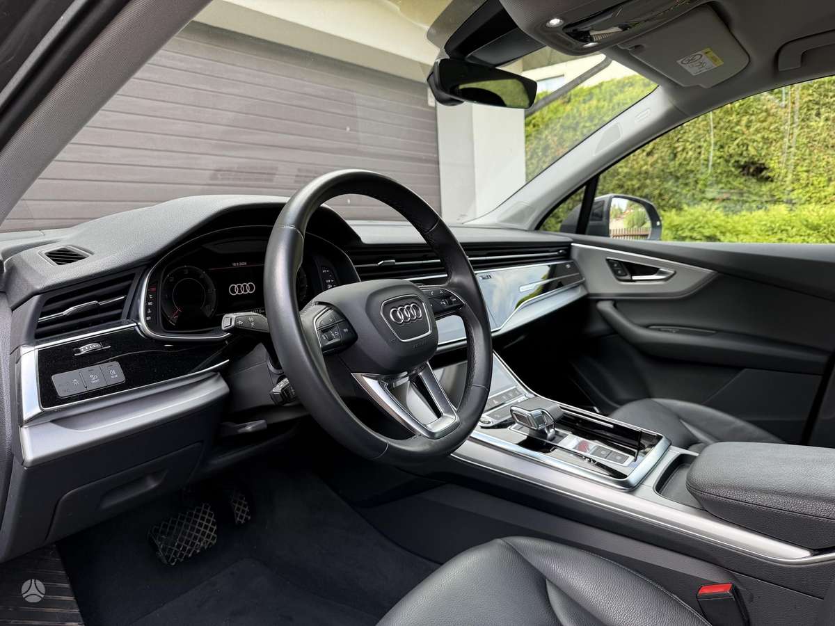 Audi Q7 - 7