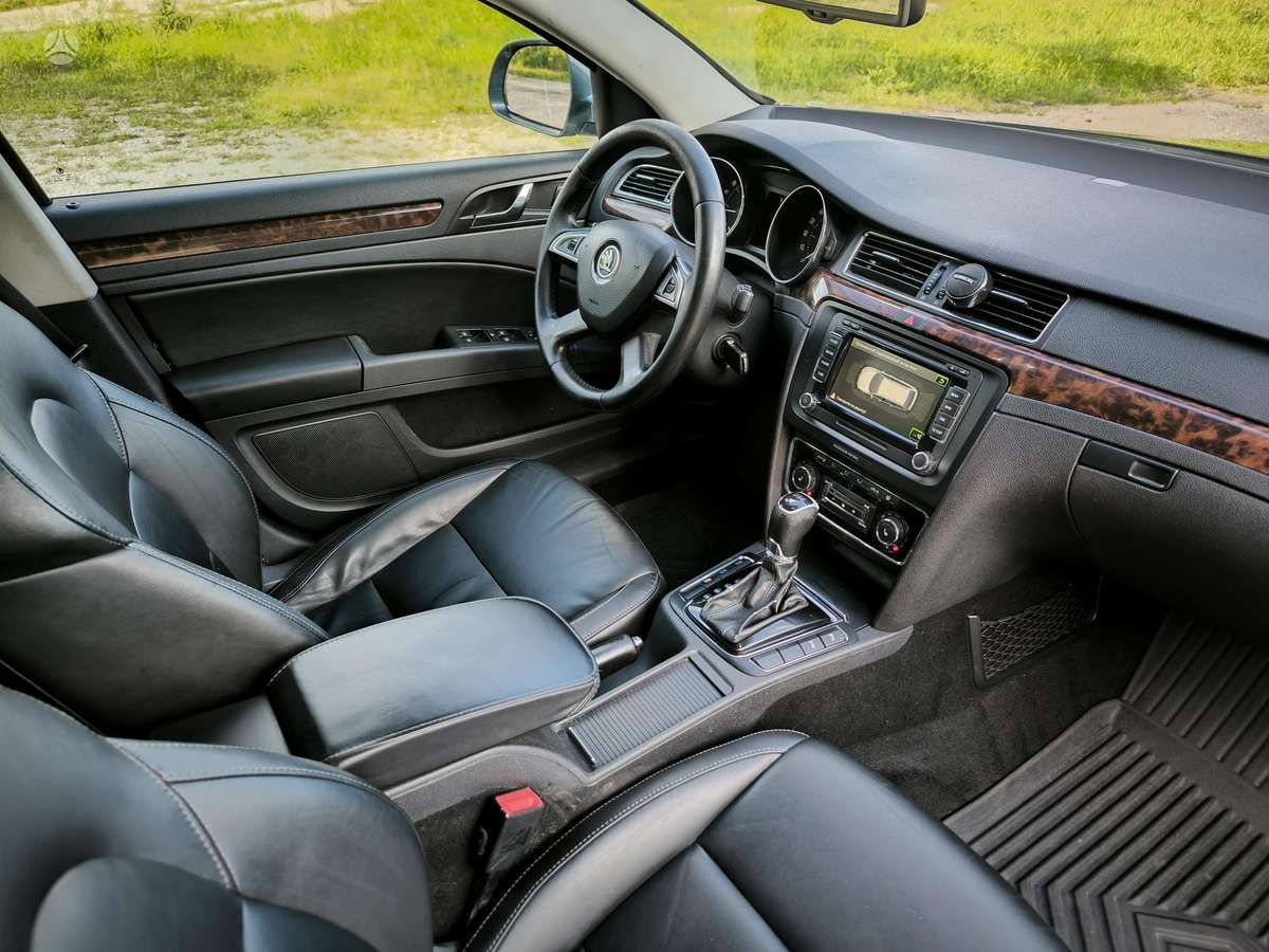 Škoda Superb - 10