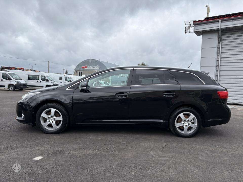 Toyota Avensis - 7