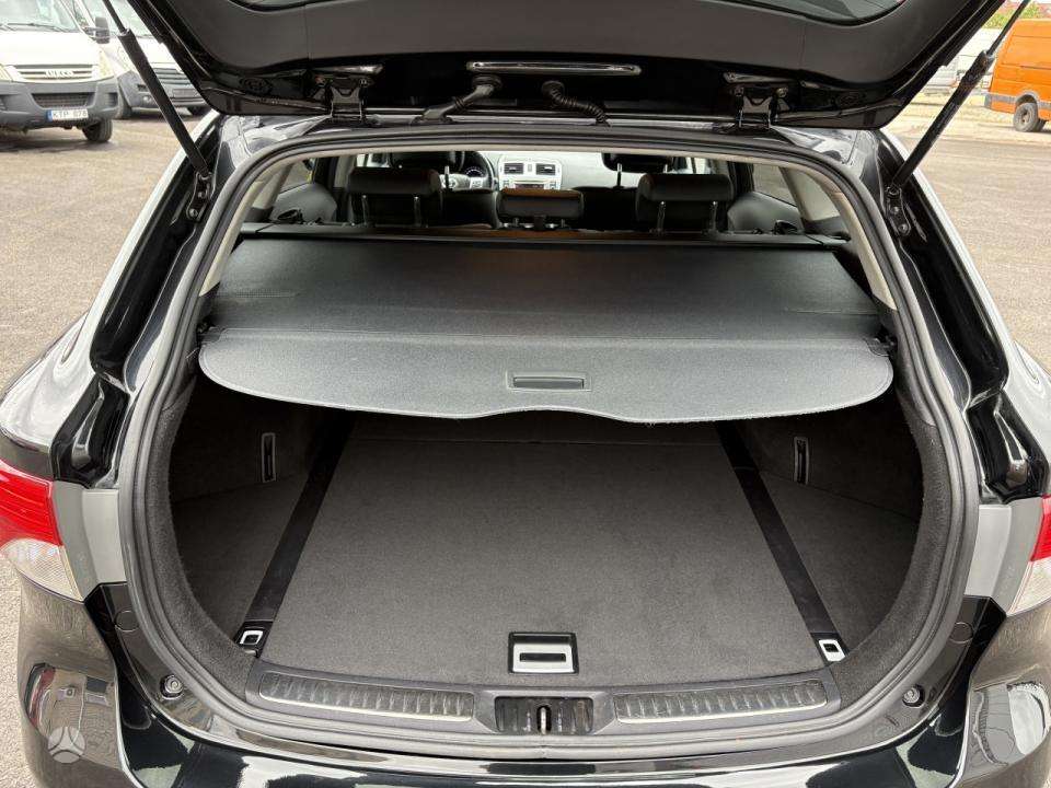 Toyota Avensis - 11