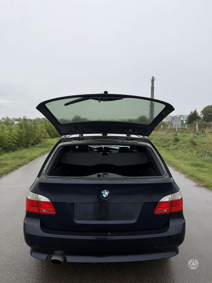 BMW 520, 2.0 l., wagon