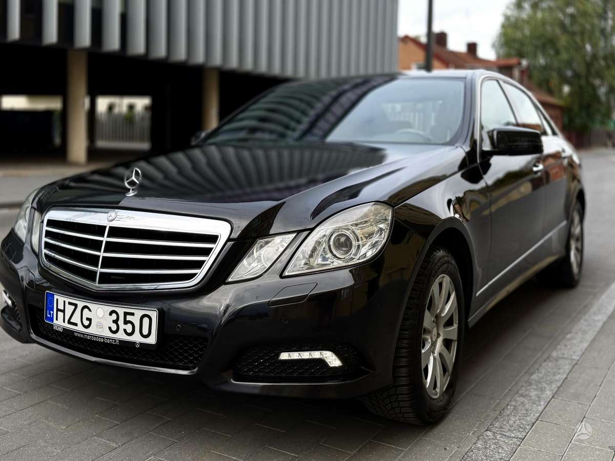 Mercedes-Benz E350 - 2