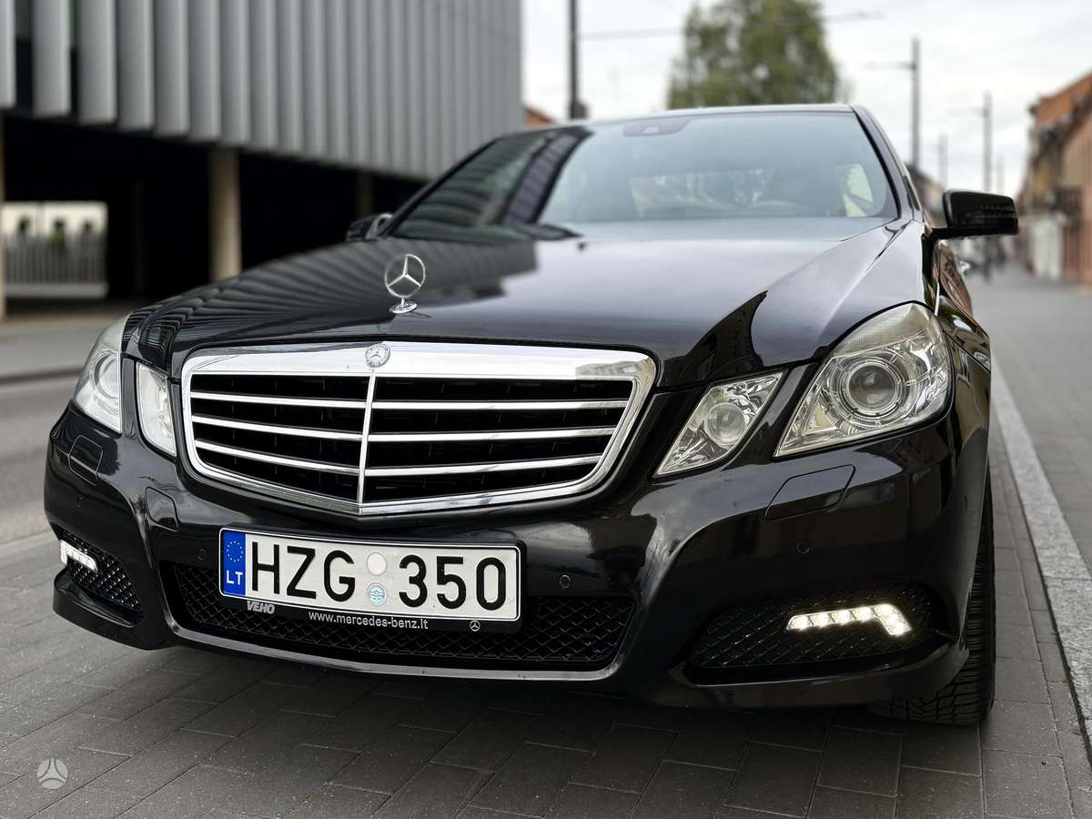 Mercedes-Benz E350 - 4