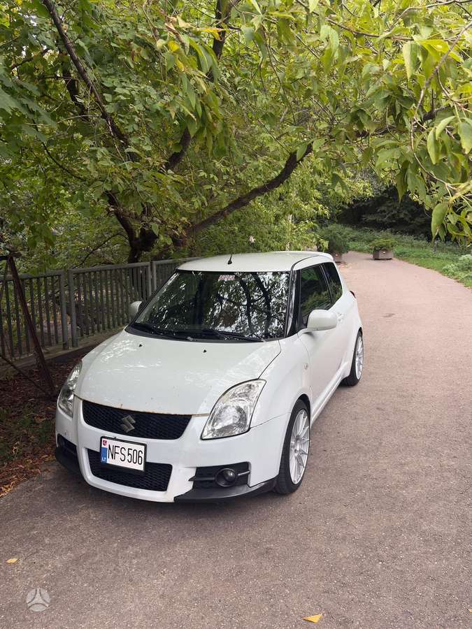 Suzuki Swift - 2