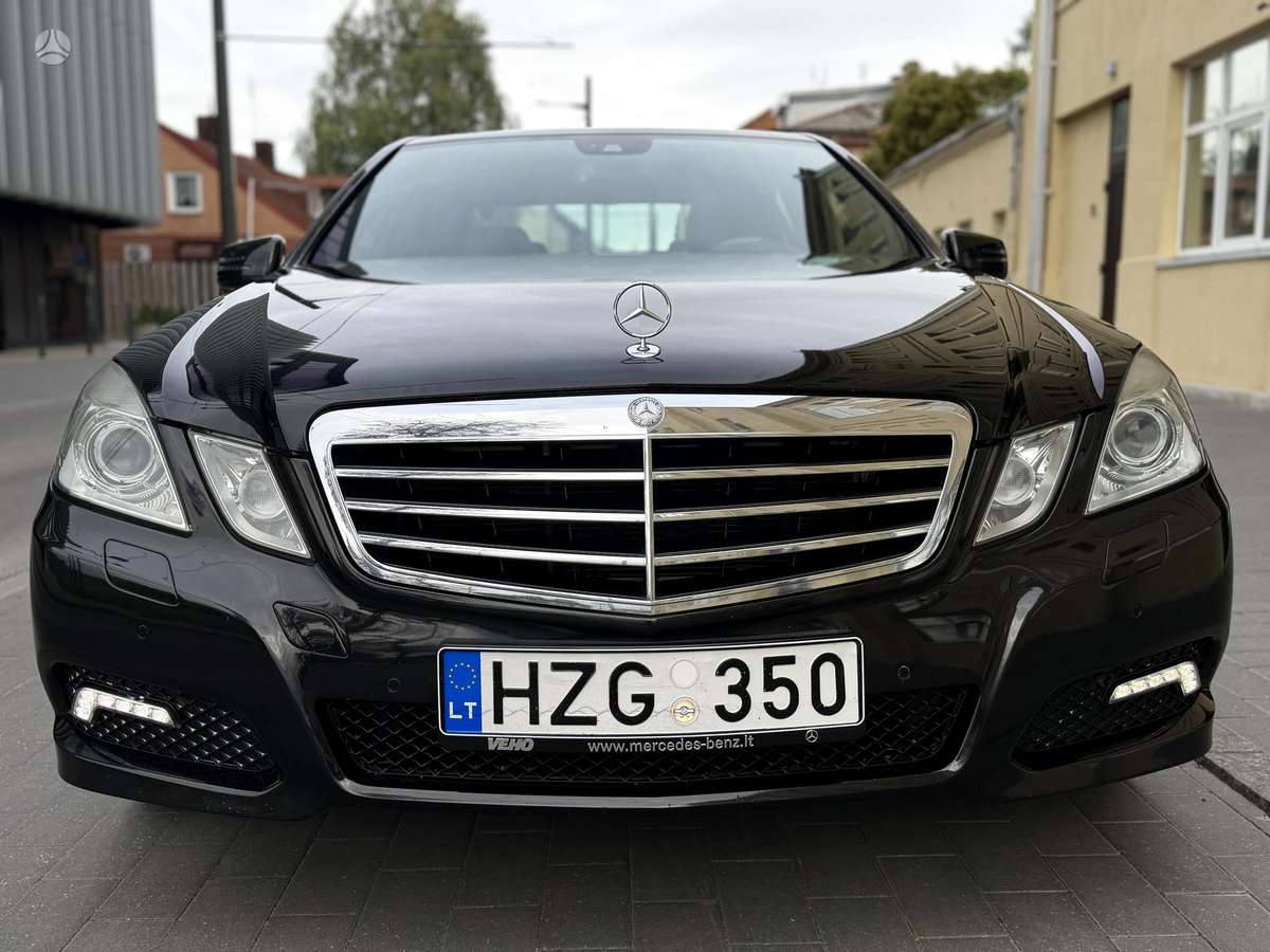 Mercedes-Benz E350 - 5