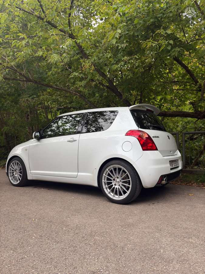 Suzuki Swift - 5