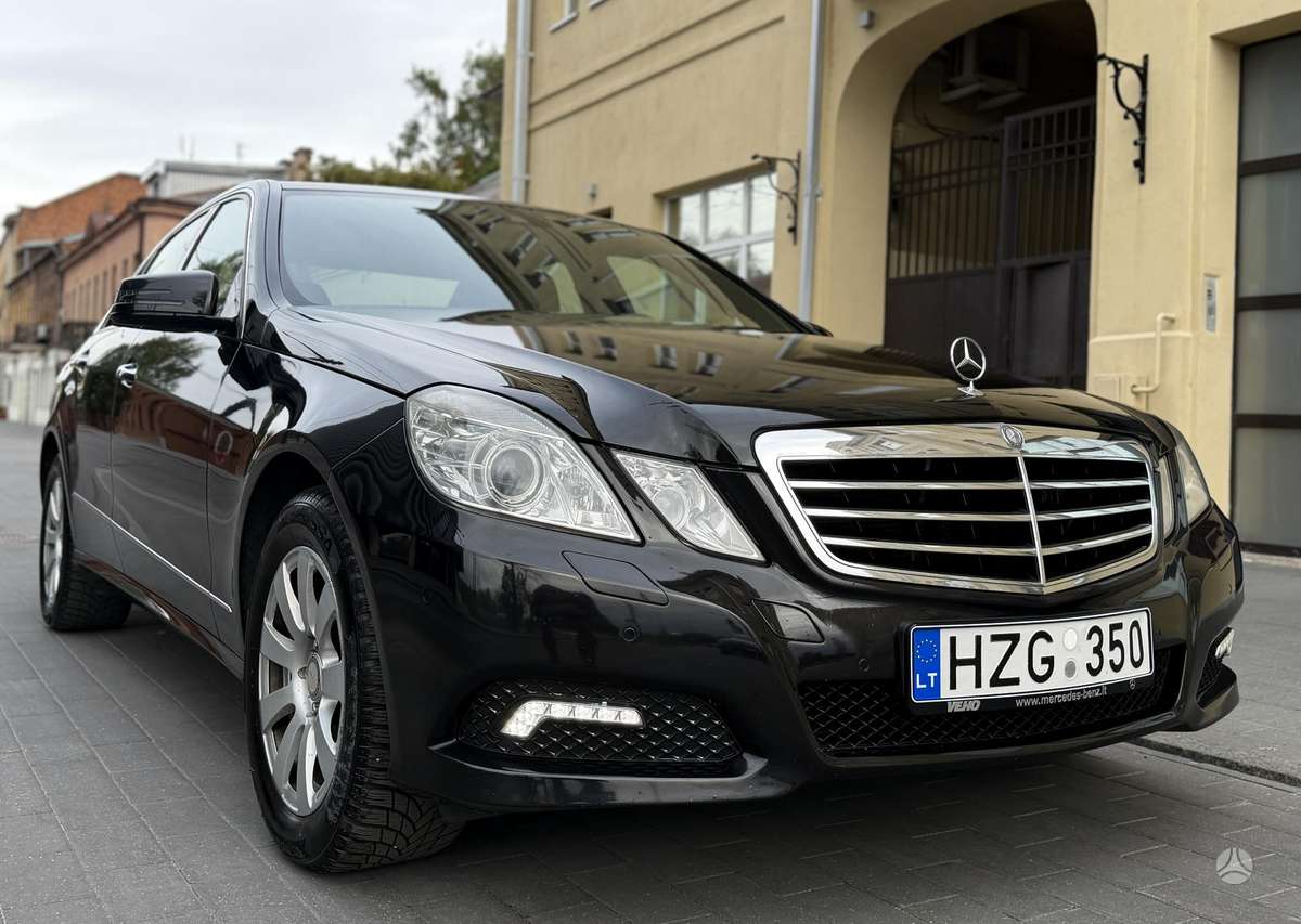 Mercedes-Benz E350 - 6