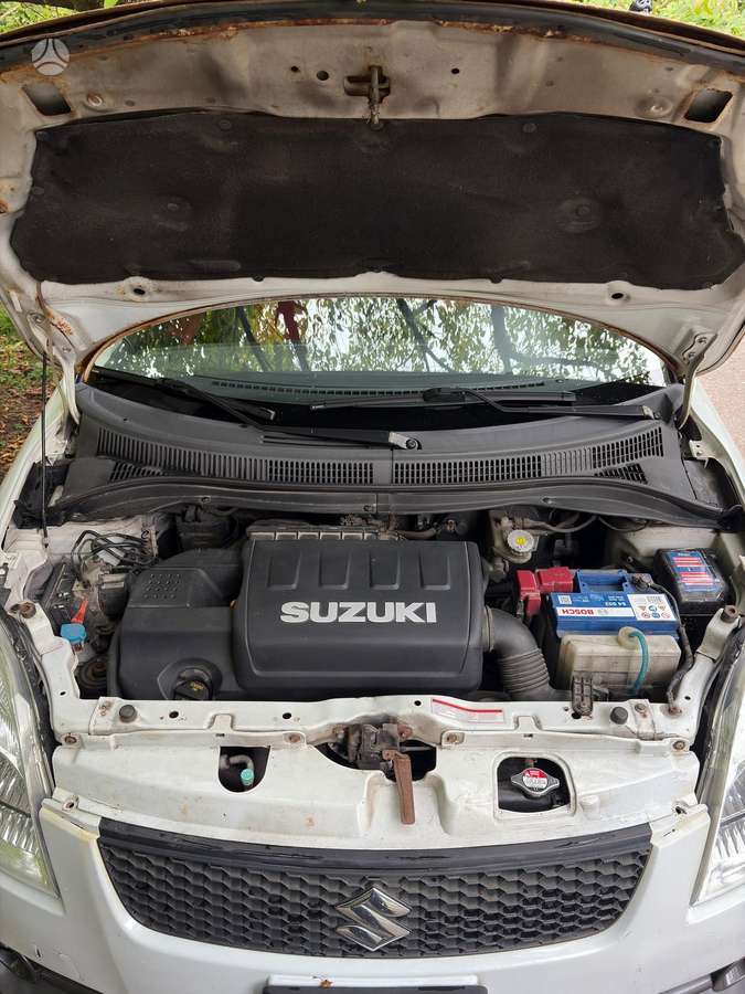 Suzuki Swift - 10
