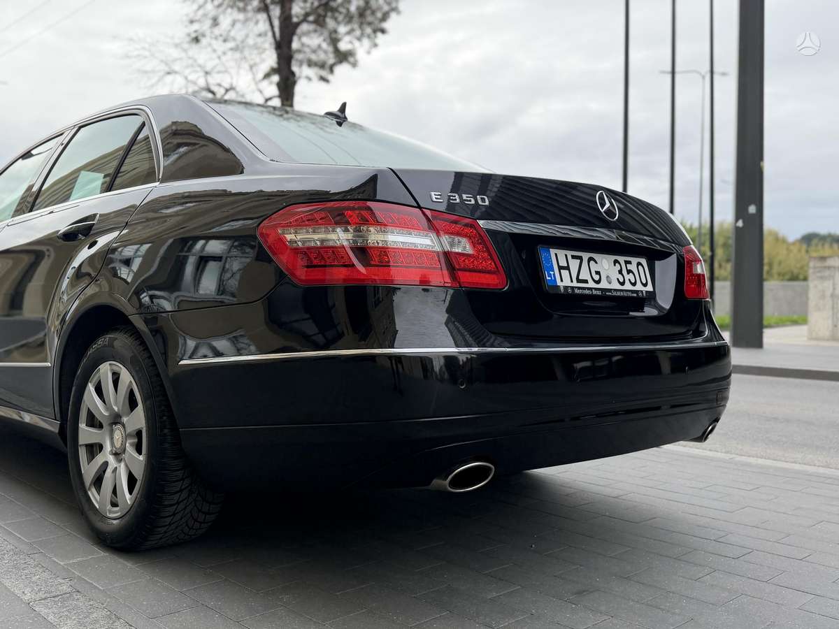 Mercedes-Benz E350 - 12