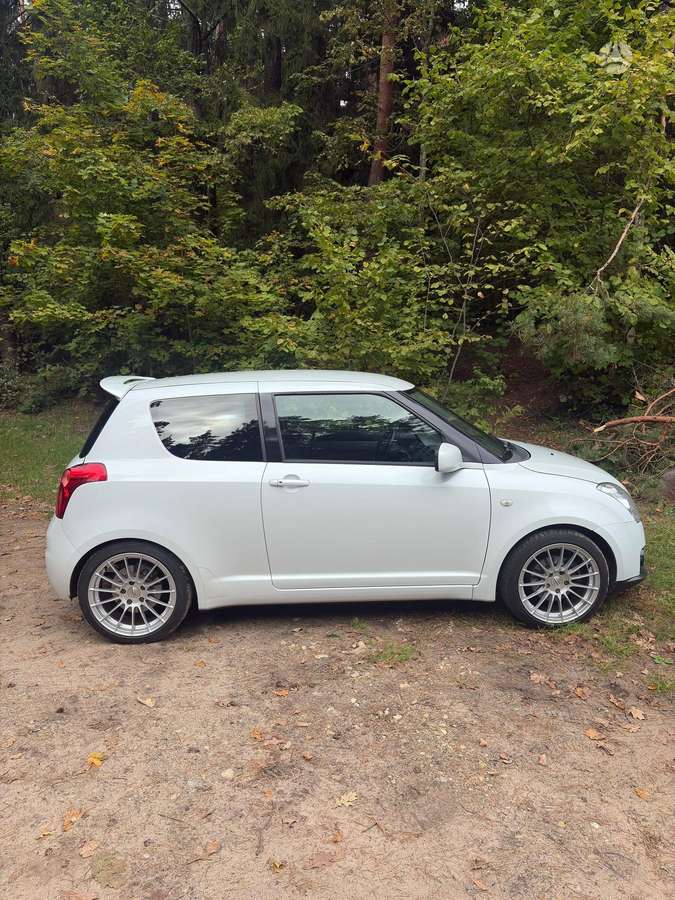 Suzuki Swift - 8