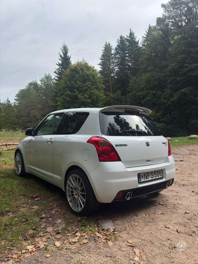Suzuki Swift - 9