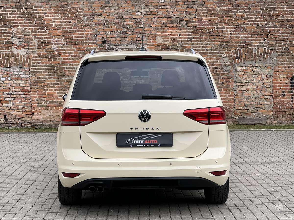 Volkswagen Touran - 8