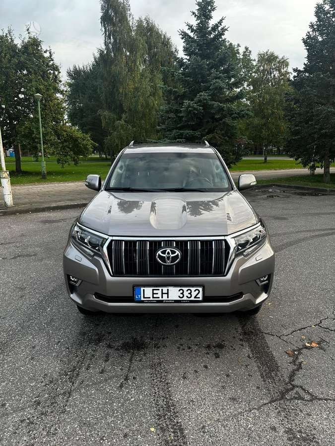 Toyota Land Cruiser - 5