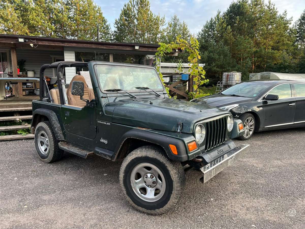 Jeep Wrangler - 2