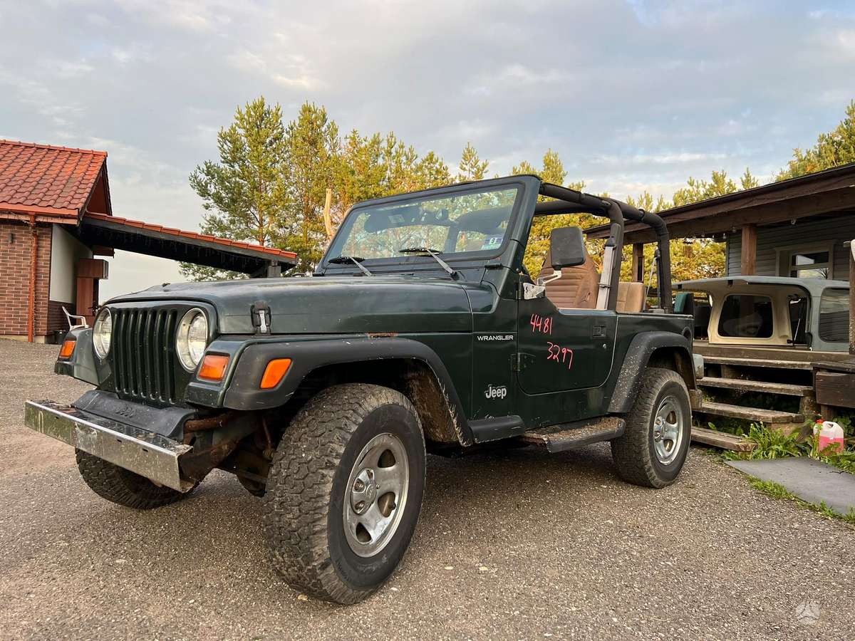 Jeep Wrangler - 3