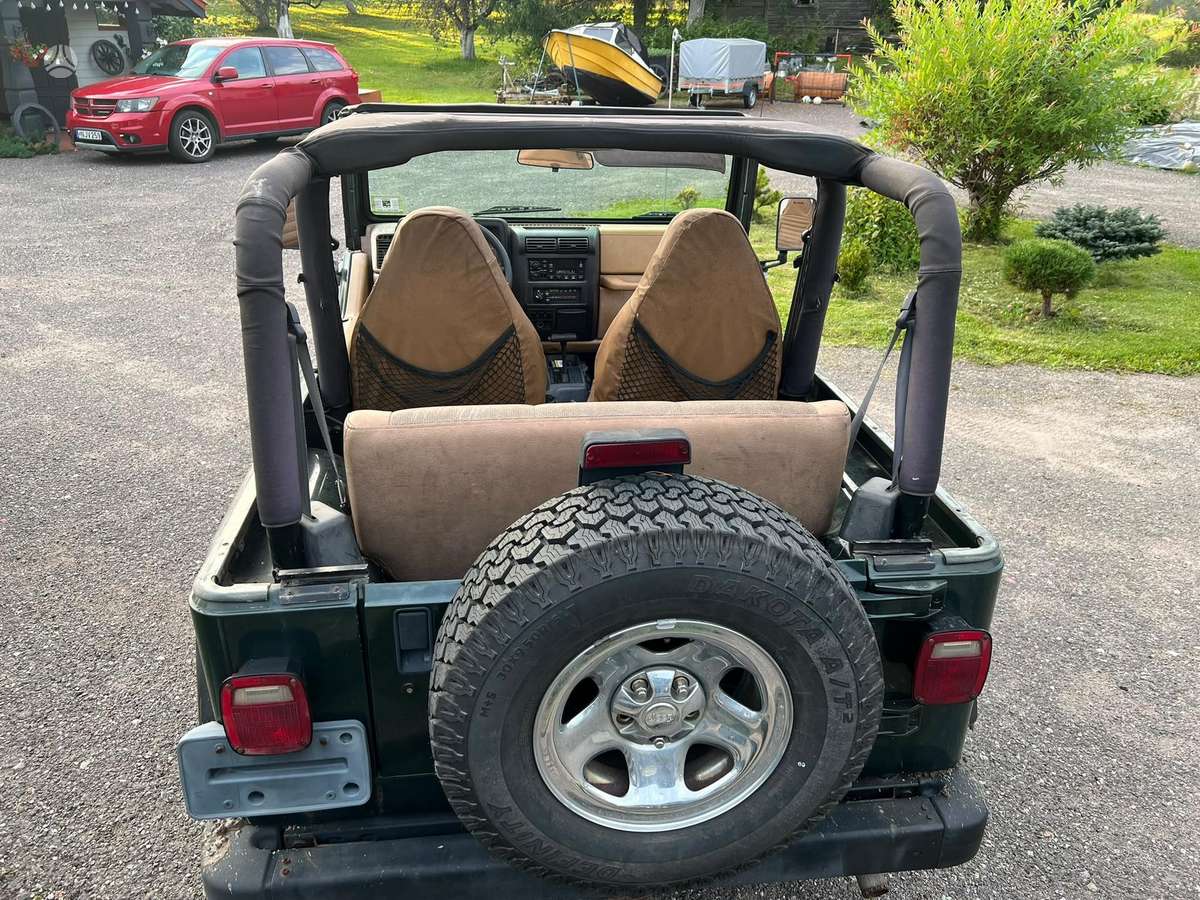 Jeep Wrangler - 6