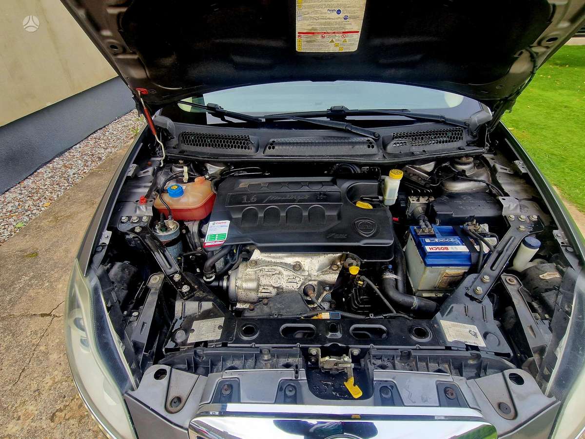 Lancia Delta - 11