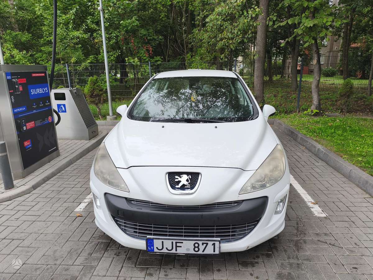 Peugeot 308 - 8