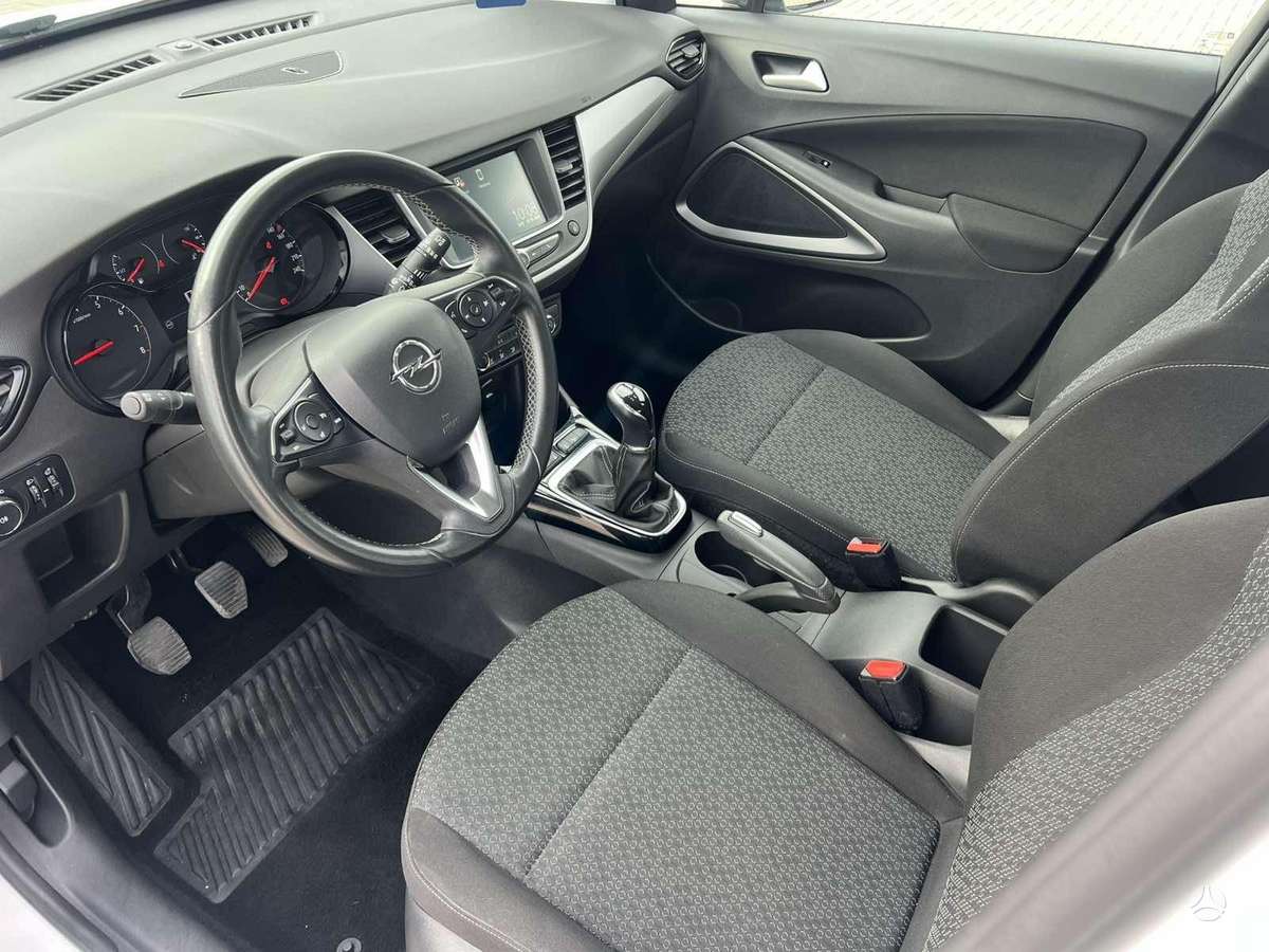 Opel Crossland X - 8