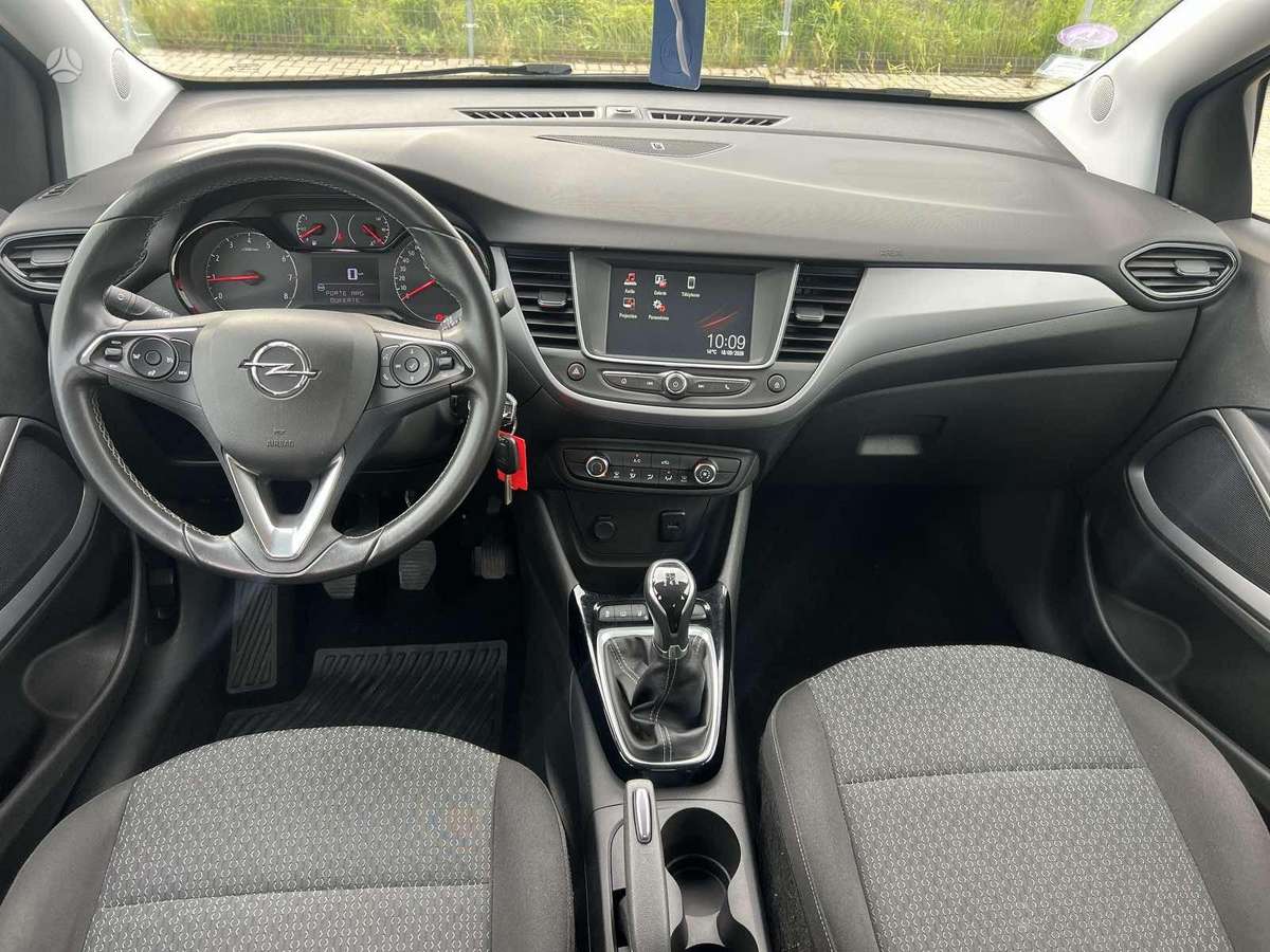 Opel Crossland X - 10