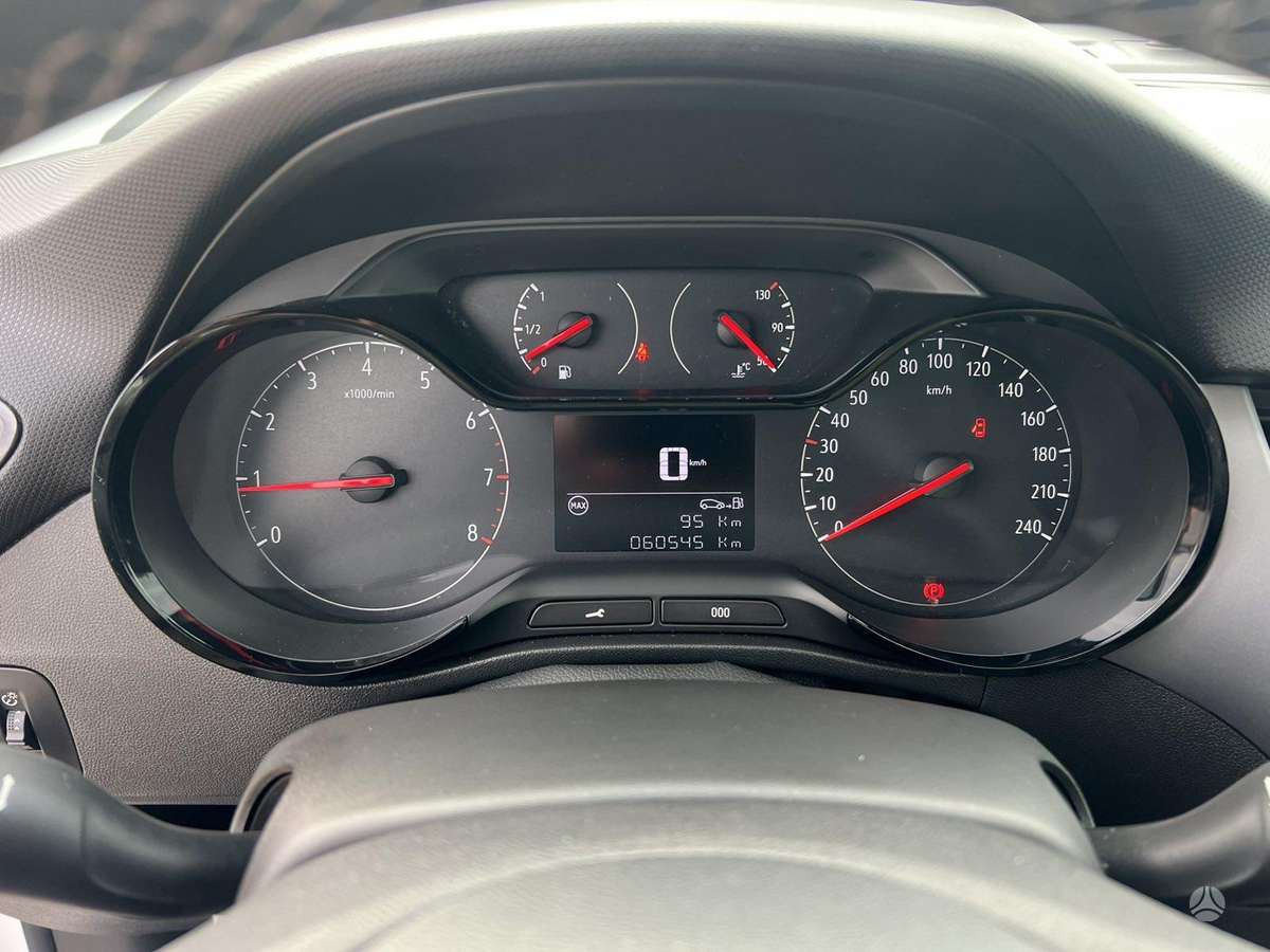 Opel Crossland X - 12