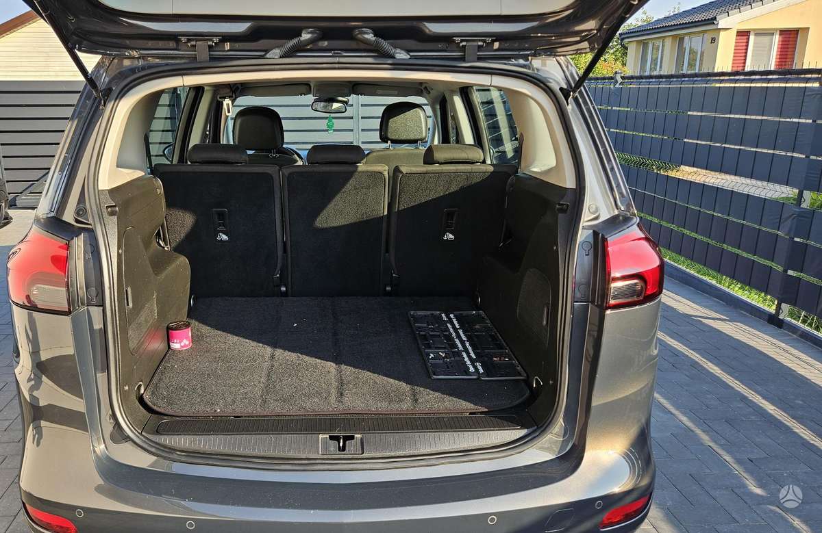Opel Zafira Tourer - 6