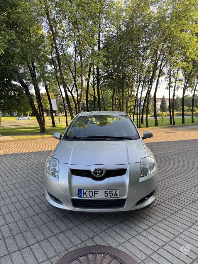 Toyota Auris - 4
