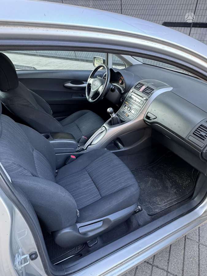 Toyota Auris - 9