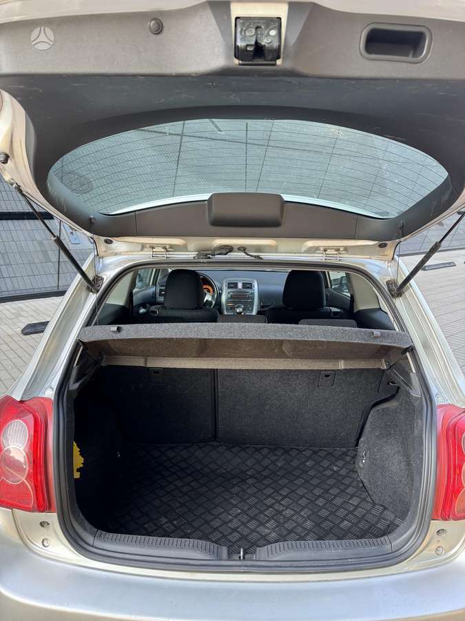 Toyota Auris - 12