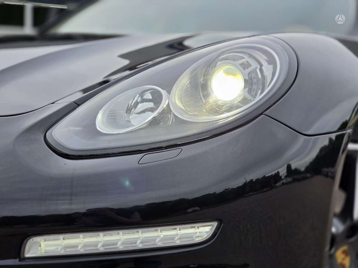 Porsche Panamera - 2