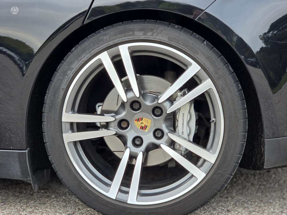 Porsche Panamera - 11