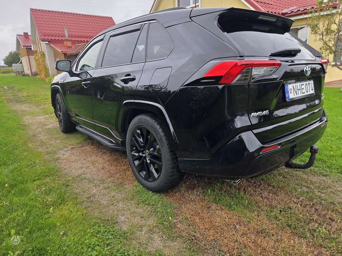 Toyota RAV4 - 4