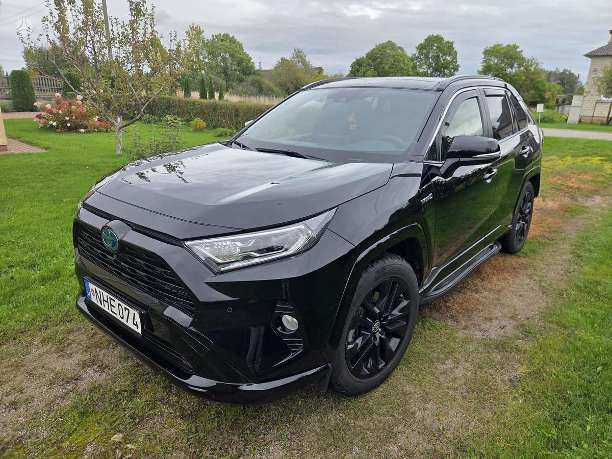 Toyota RAV4 - 6