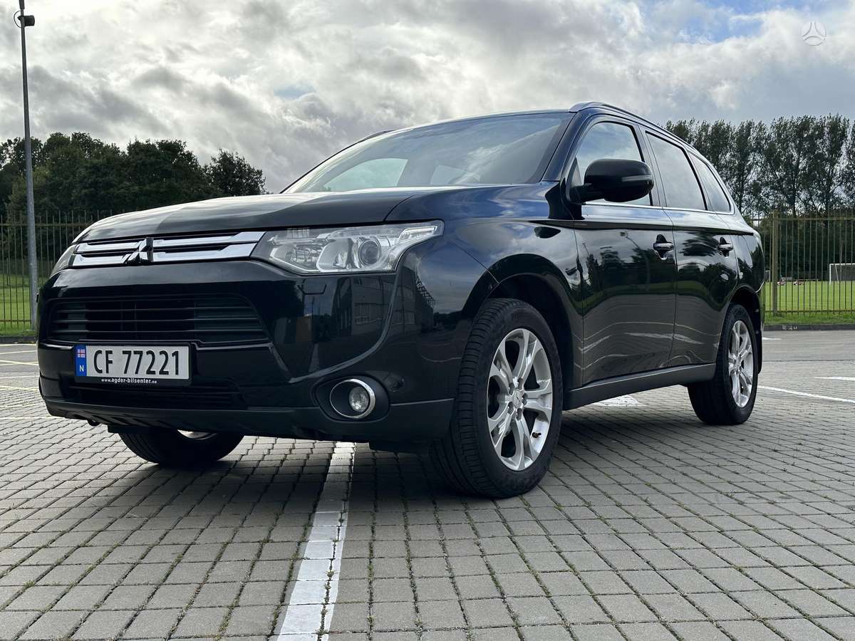 Mitsubishi Outlander - 1