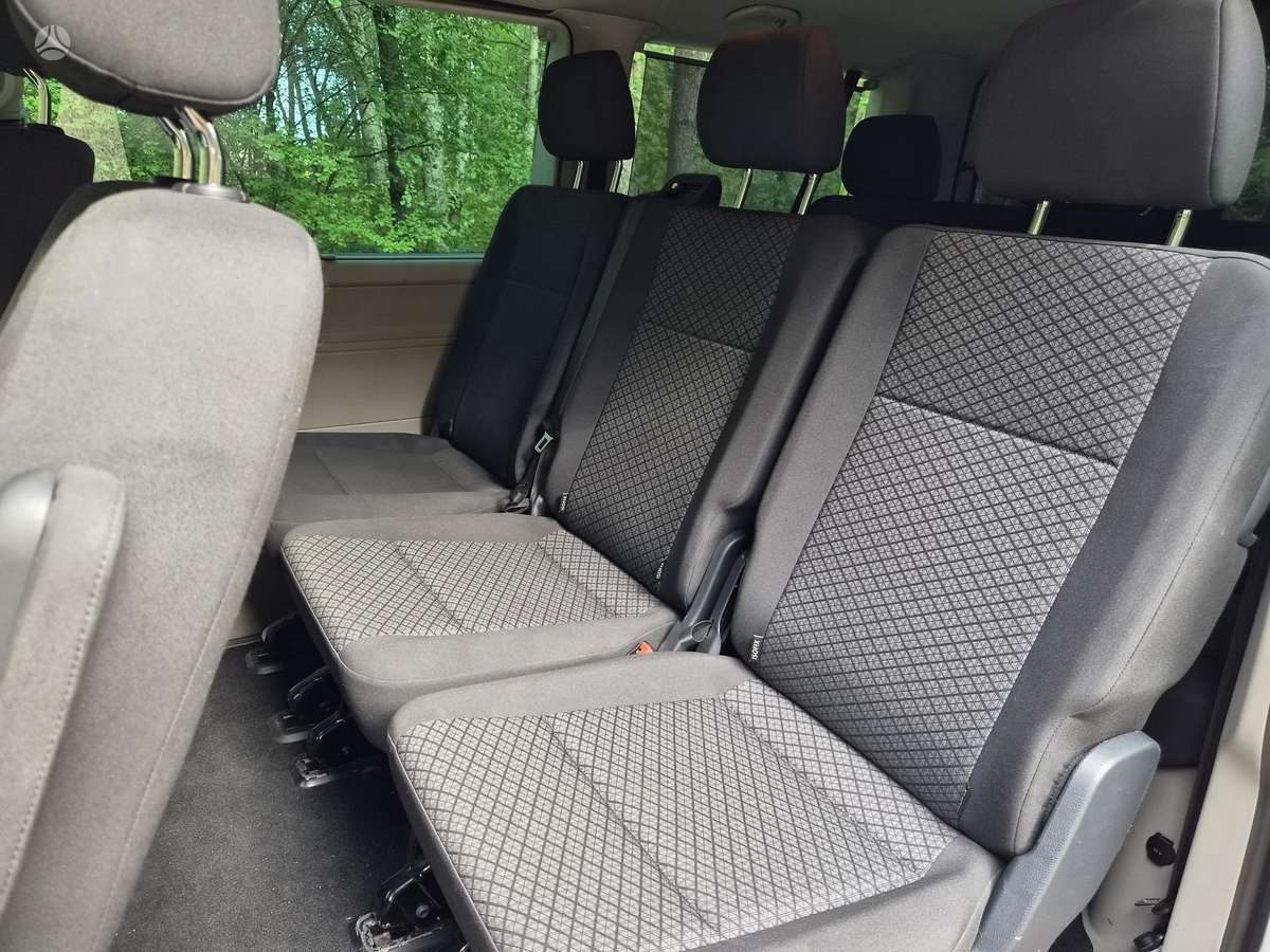 Volkswagen Caravelle - 10